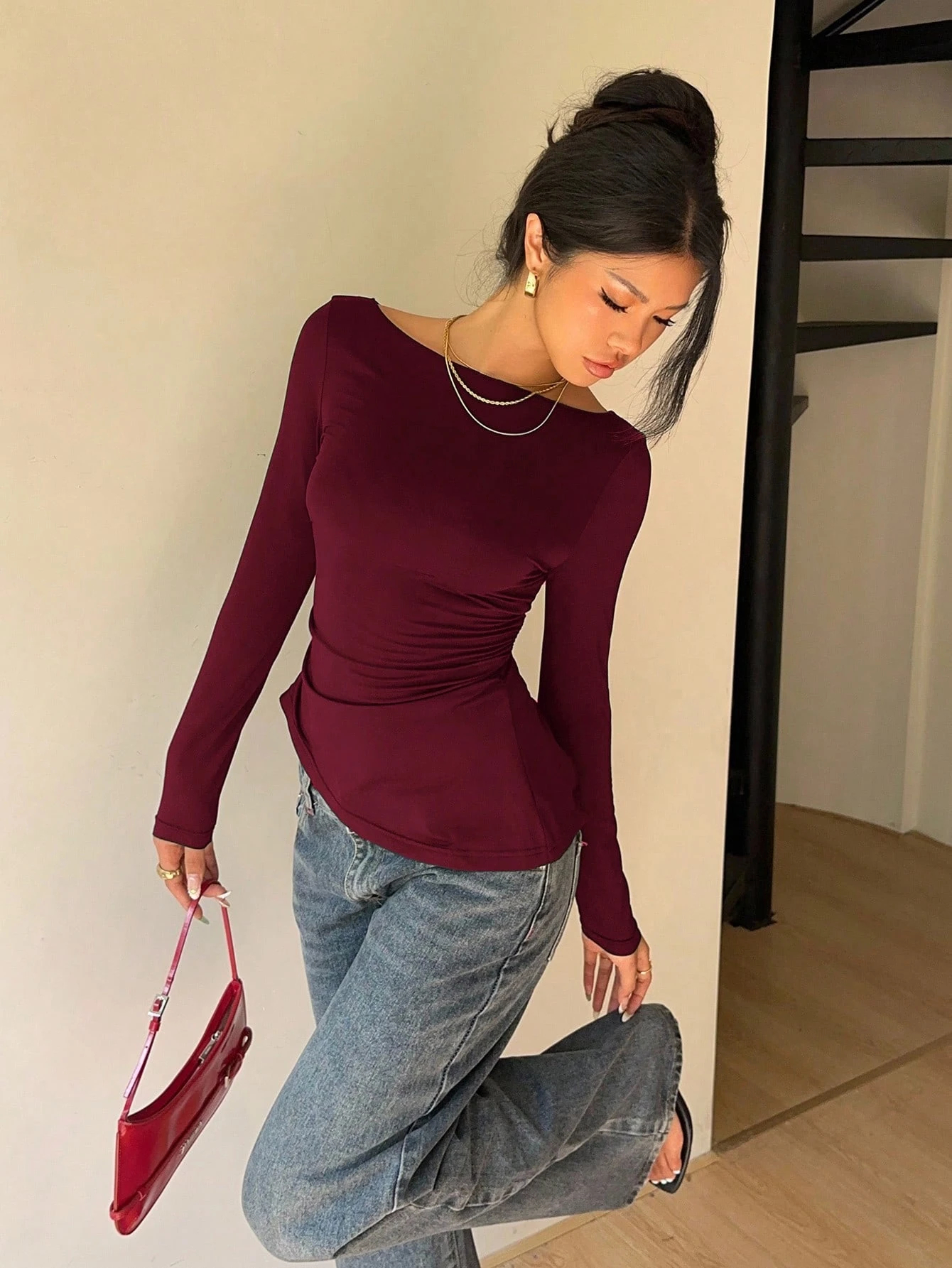 Femmes élégant dentelle Patchwork arc décorer à manches longues T-Shirt décontracté asymétrie ourlet coupe ajustée col bateau plissé hauts 2026