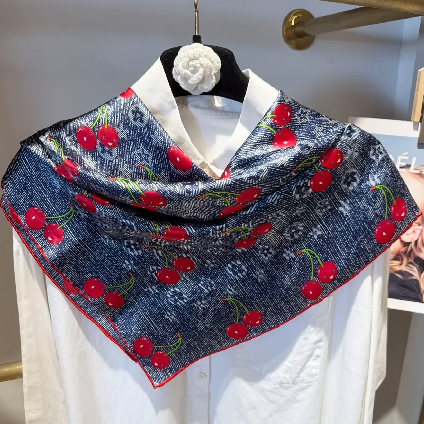 BYSIFA |   Bleu marine rouge femmes foulards en soie Pure Hijabs élégant cerise Design 100% mûrier soie carré cou écharpe châle 86*86 cm
