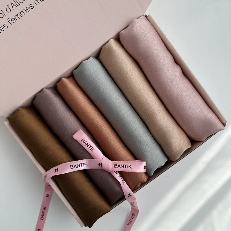 Medina soie Hijabs pour femmes couleur unie châles bandeau foulards écharpe plissée froissé Satin enveloppement femmes musulmanes voile châle