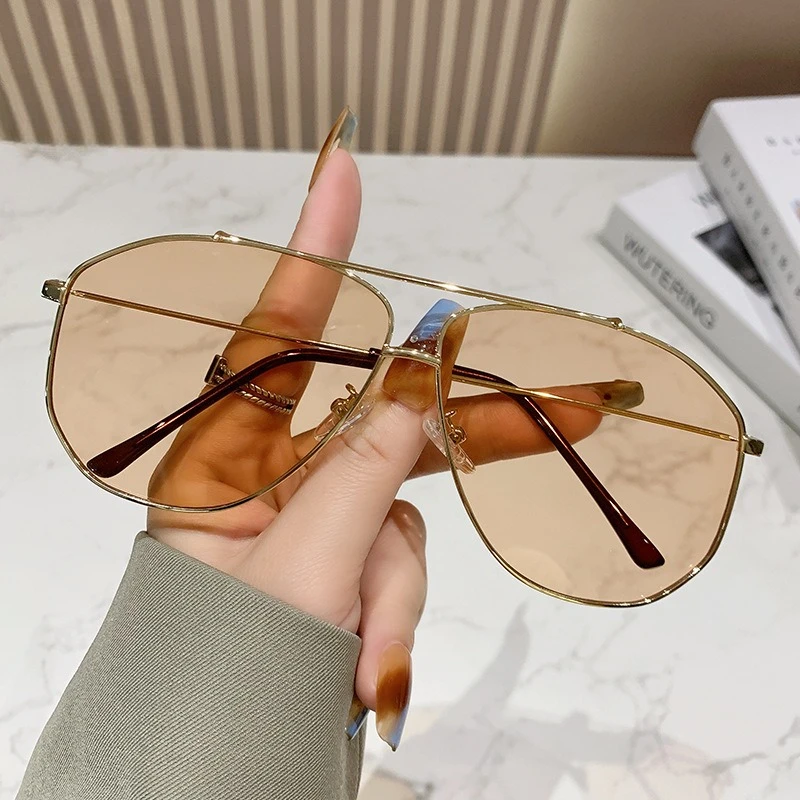 Lunettes de soleil à la mode, lunettes de soleil rétro à double faisceau à grande monture, résistantes aux UV, personnalisées et polyvalentes