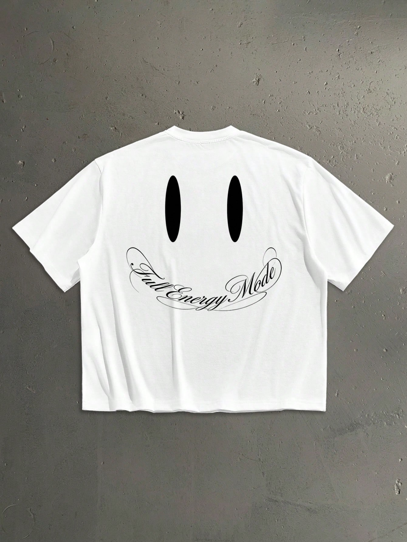 Imprimé tendance en écriture anglaise cursive pour hommes, coupe classique : Vierge Marie avec des mains affectueuses et la croix, imprimé tendance