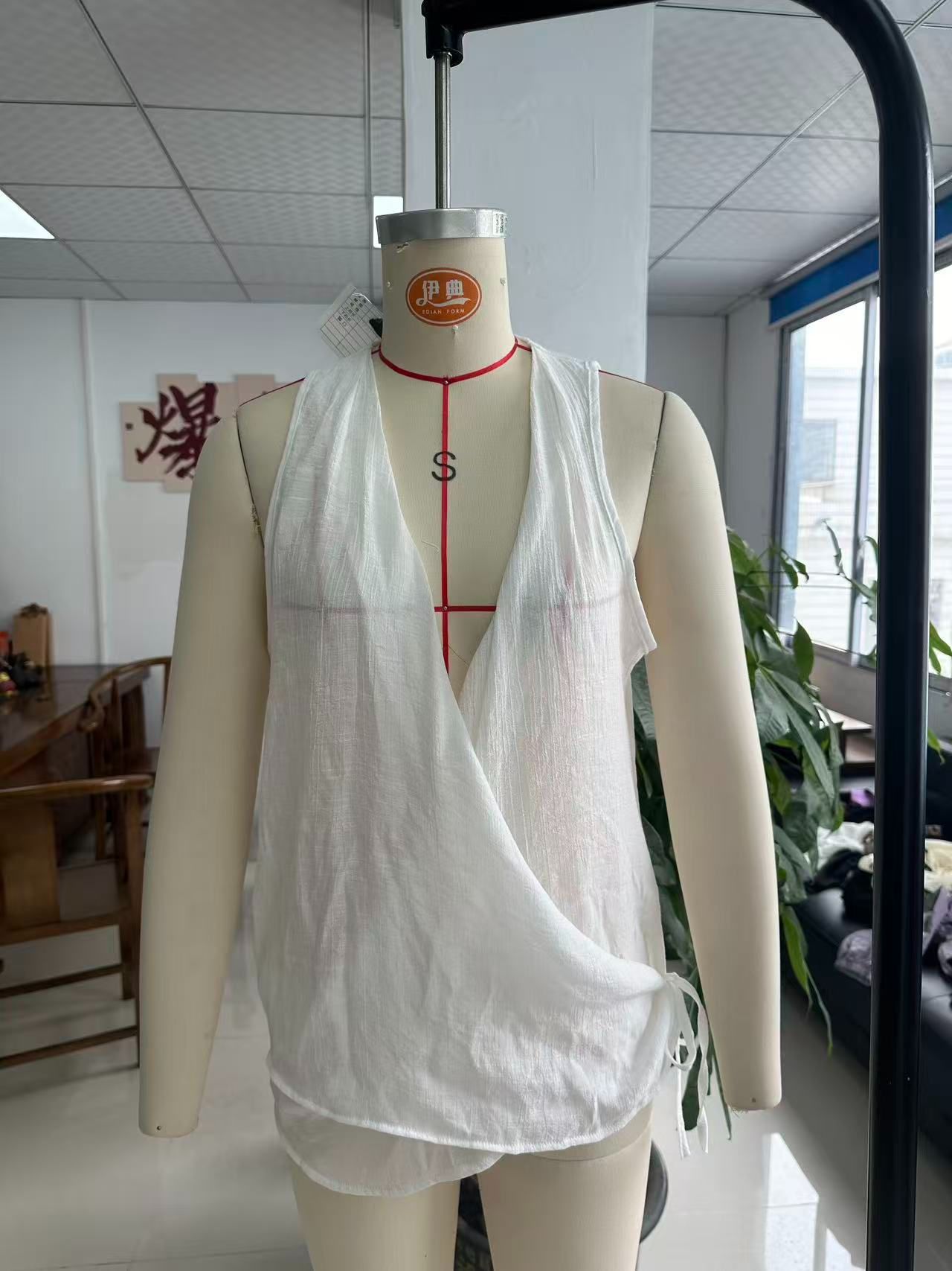 Haut sans manches à col en V pour femme, débardeur d'été décontracté, respirant et confortable, avec liens au dos