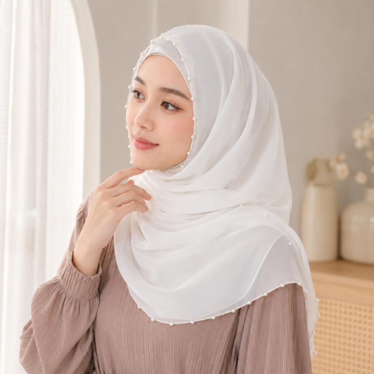 Hijab uni en mousseline de soie perlée, pashmina doux, foulard élégant et léger pour femmes musulmanes, idéal pour le quotidien.