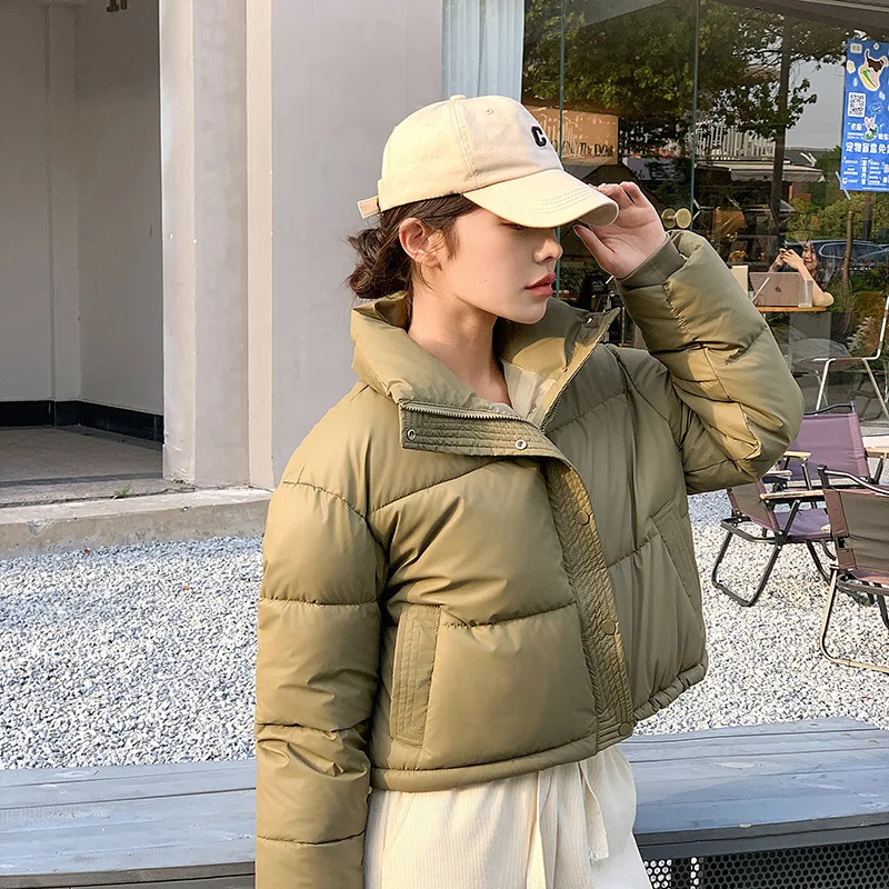 Veste courte d'hiver pour femmes, vêtements chauds, bouffants courts, légers et chics, col montant, veste rembourrée en coton pour étudiantes, nouvelle collection