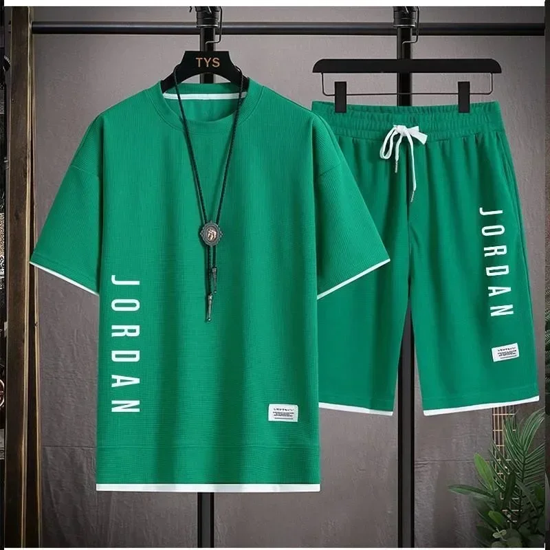 Ensemble T-shirt et short décontracté et tendance 2026 pour homme – Tenue de sport ample et confortable pour le jogging – Ensemble gaufré d'été pour homme