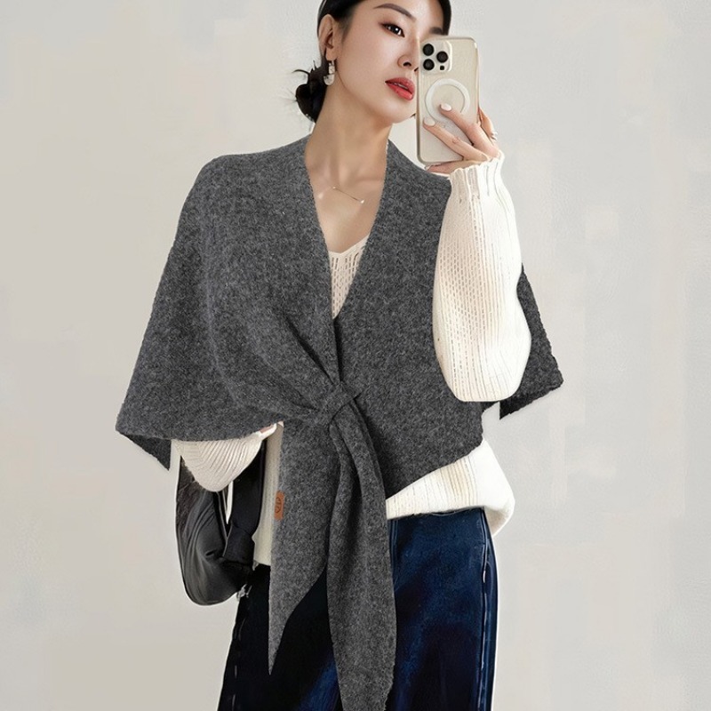 Version nouvelle enveloppe de cou pour femme automne et hiver laine mélangée châle triangulaire femme épaissi avec épaule chaude tricotée XWJ116