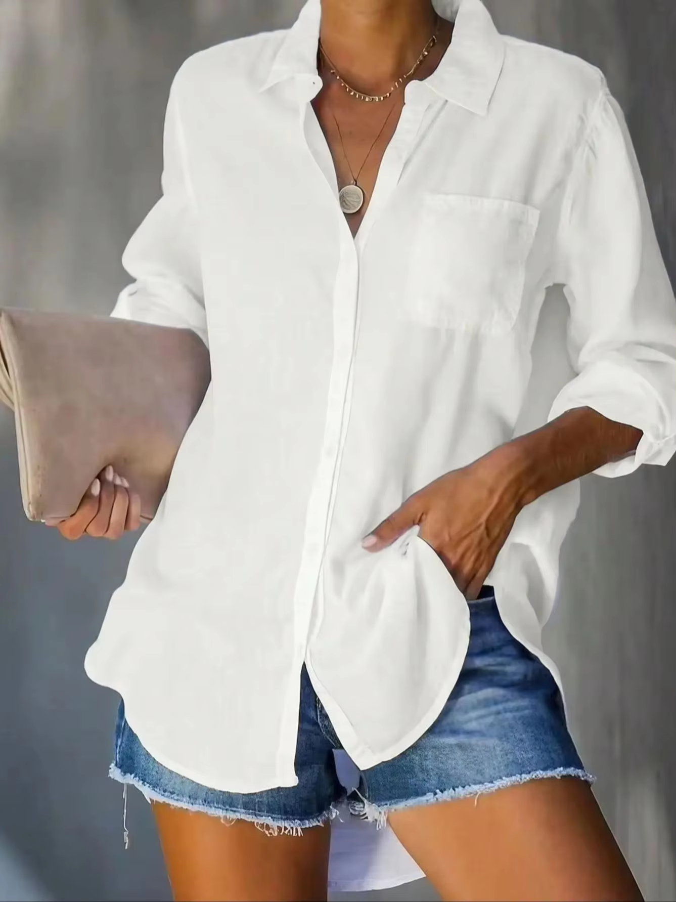 Style basique uni, décontracté et quotidien — Haut à manches longues, col et boutons (blanc) — Printemps