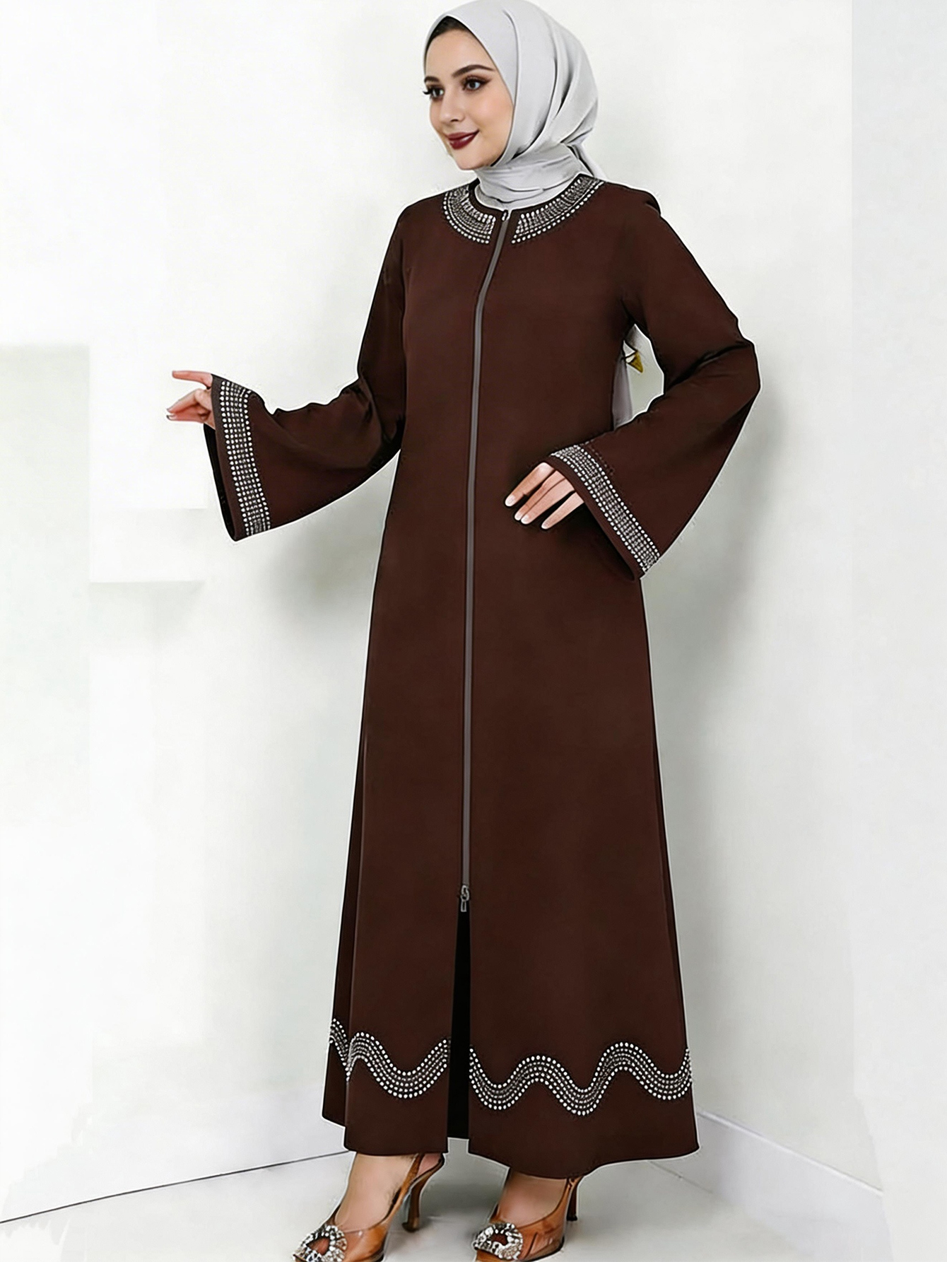 Robe arabe élégante, robe longue à manches longues avec strass, couleur unie, mode féminine du Moyen-Orient