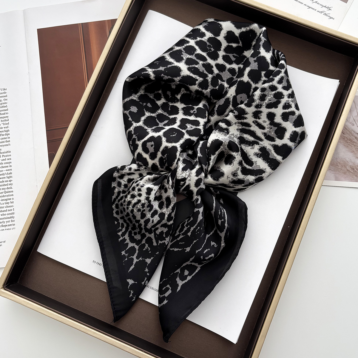 Foulard carré en satin à imprimé floral de luxe pour femme, écharpe de cou, bandeau, châle, écharpe, bandana