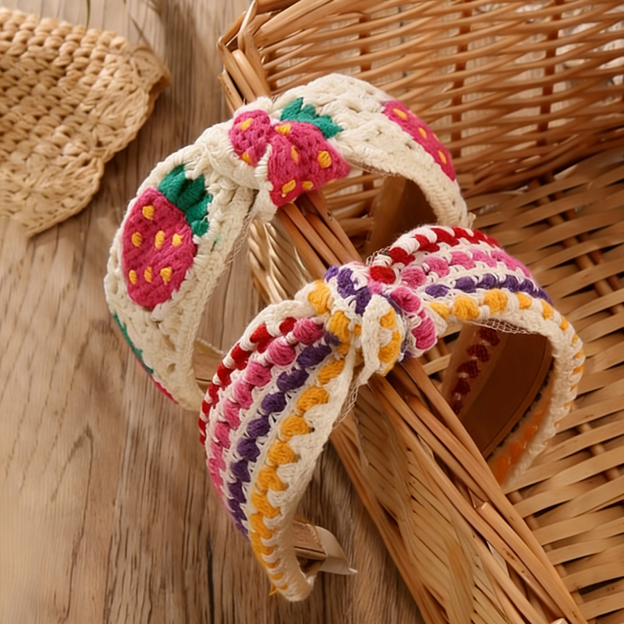 1 bandeau au crochet de style bohème fait main – Bord large avec motif floral à carreaux et fraises, accessoire pour cheveux au crochet multicolore vintage, adapté aux tenues décontractées et formelles (style femme)