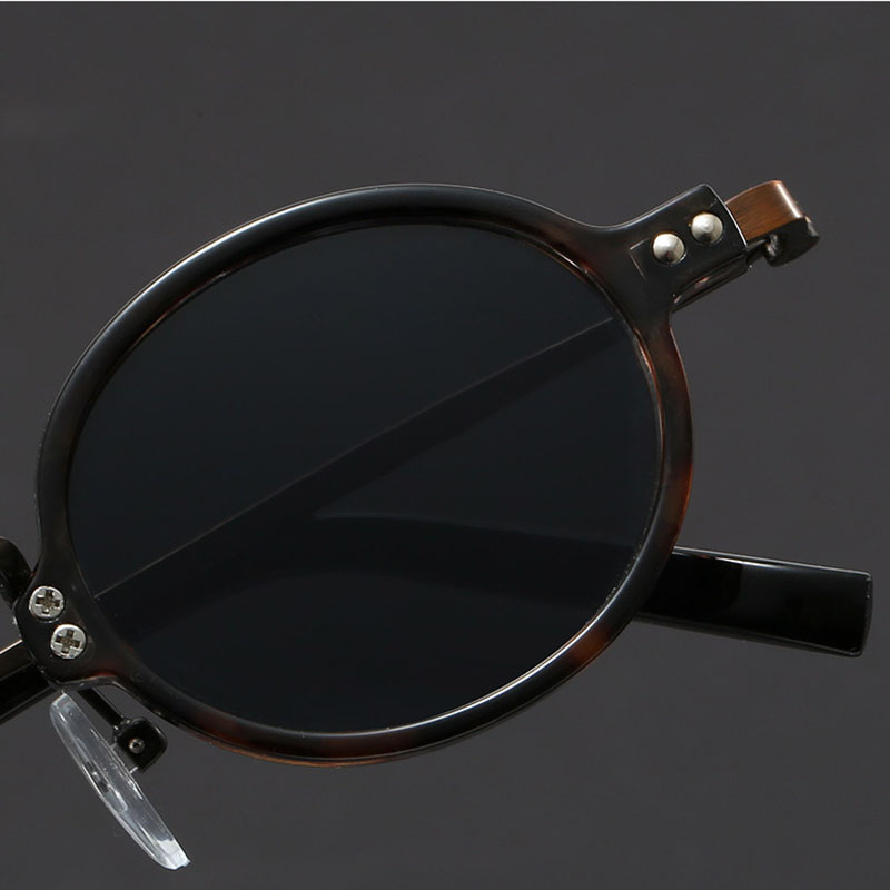Petite monture Vintage Steampunk lunettes de soleil rondes femmes pour hommes mâle extérieur populaire classique Rivet marque de luxe concepteur verre de soleil