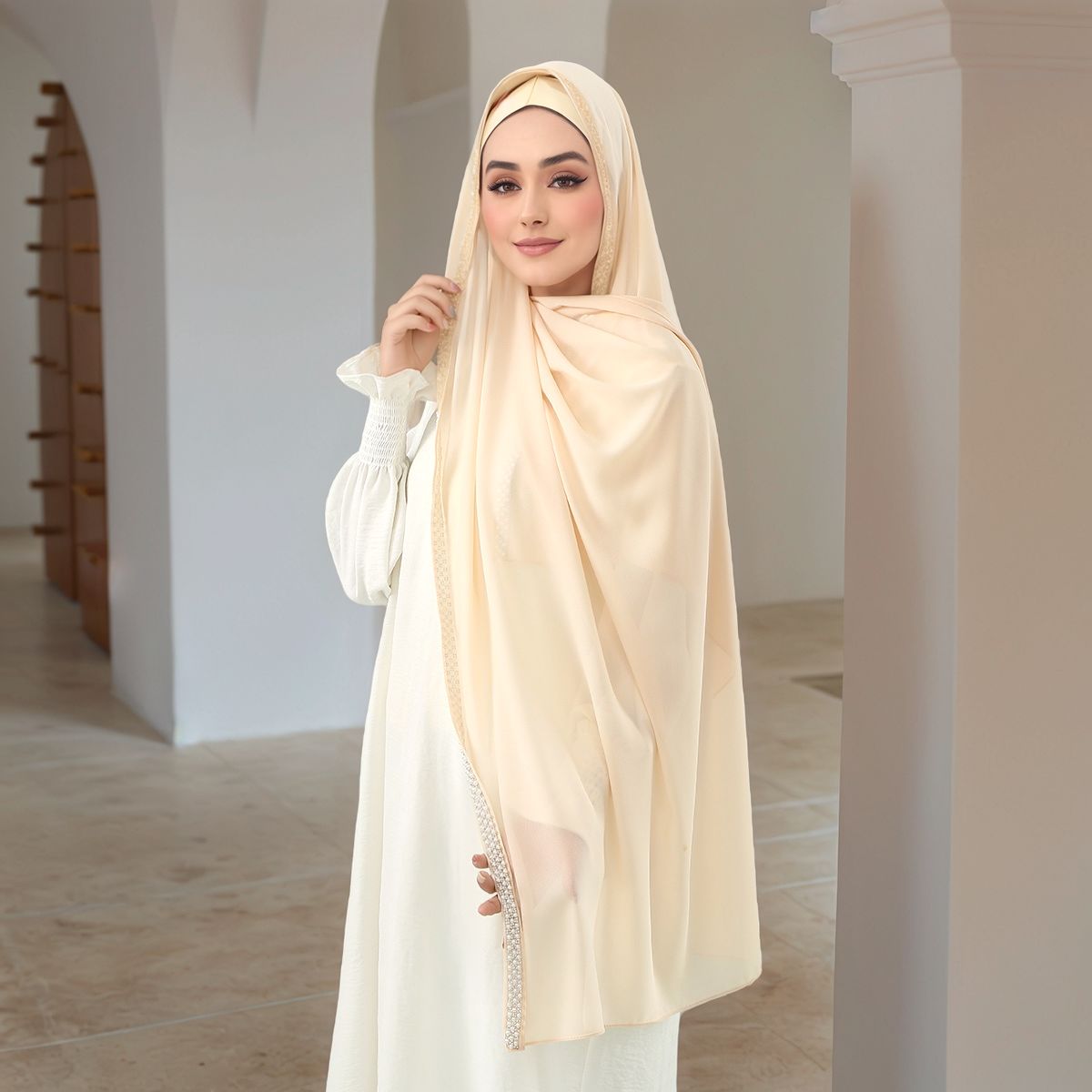 Nouveau femmes musulmanes Hijab châle en mousseline de soie perle Jersey Hijab écharpe plaine doux bandeau mode Long silencieux Islam Turban 180*70 cm