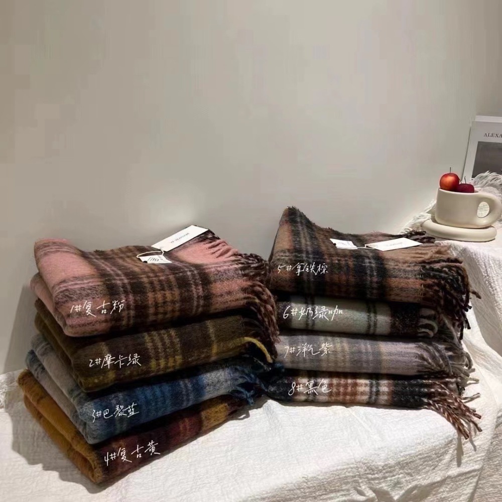 Automne et hiver nouveau produit atmosphère rétro couleur café écharpe à carreaux hommes et femmes Ramen Mohair élargi écharpe épaissie