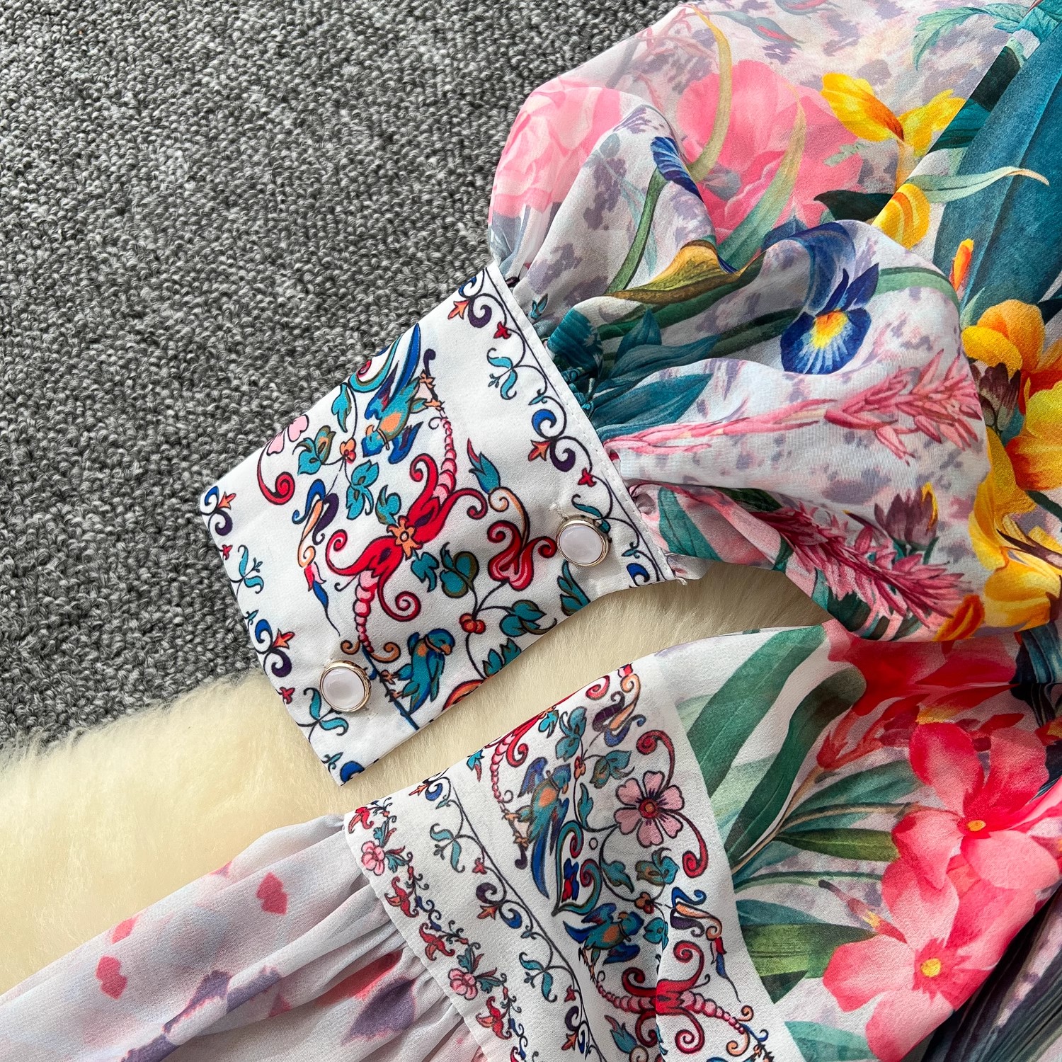 Robe d'été bohème en mousseline de soie à fleurs pour femmes, col en V, manches longues lanterne, ceintures, plage, vacances, éducatif, 2025