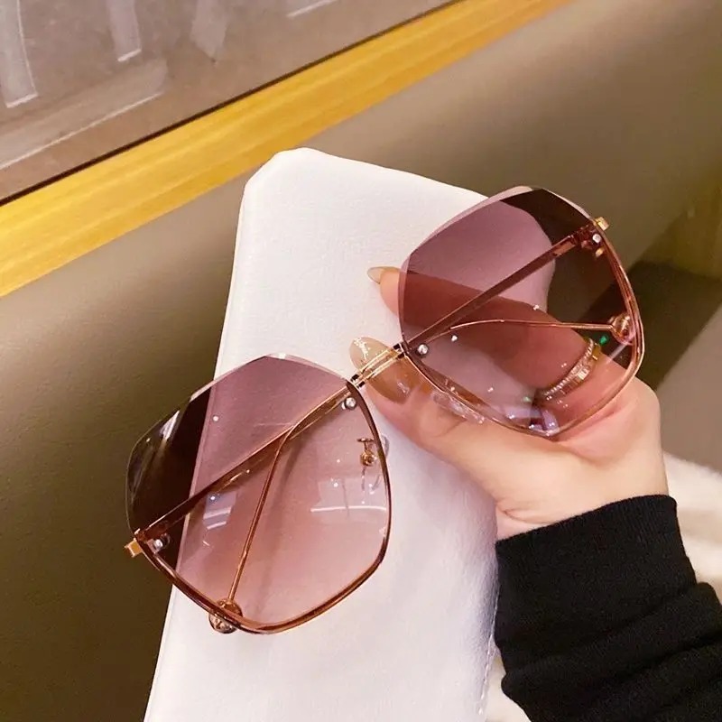 Lunettes de soleil polygonales en métal, design de marque, mode, rétro, pour femmes, classiques, tendance, luxe, pour la conduite et les voyages, protection UV400