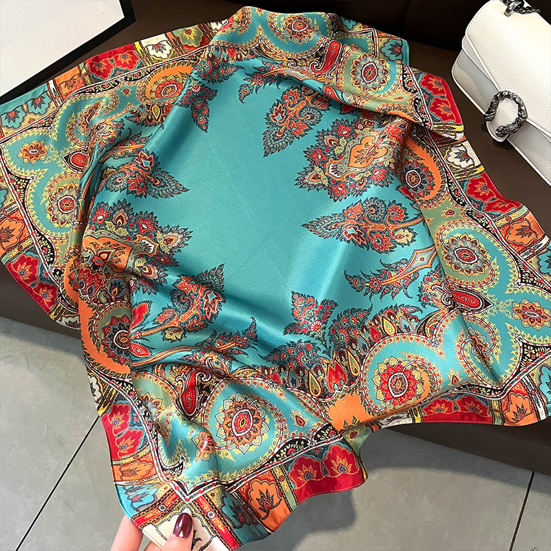 Group écharpe injSquare pour femmes, chaîne de conception, ruban de cheveux, marque de luxe, bande de sauna, châle pour dames, cou, utilitaire, présidence, foulard, bandana de poignet, 100%