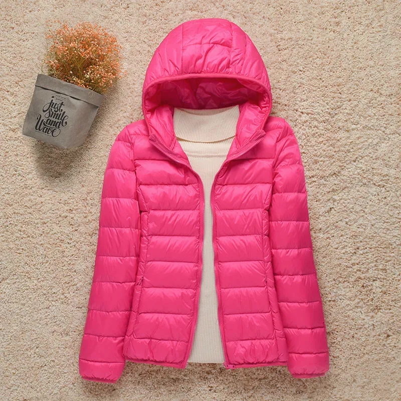 Vêtements pour femmes, manteaux en duvet légers, veste en duvet courte pour femmes, à capuche, nouvelle collection automne-hiver 2024, coupe ajustée, veste fine en duvet véritable