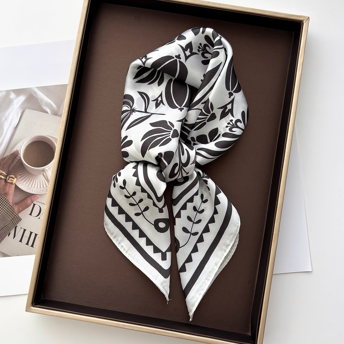 Écharpes en soie imitation satin pour femmes, foulards rétro à motif Paisley, bandeaux carrés, châles et étoles féminines