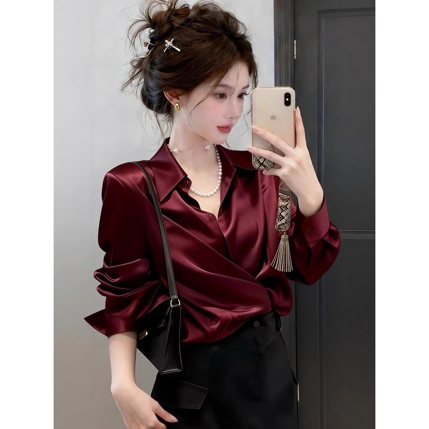 Chemisiers et blouses pour femmes, printemps-été, nouveau modèle, manches longues, boutonnées, haut en satin blanc fin, tenue de bureau pour femme, vêtements féminins tendance