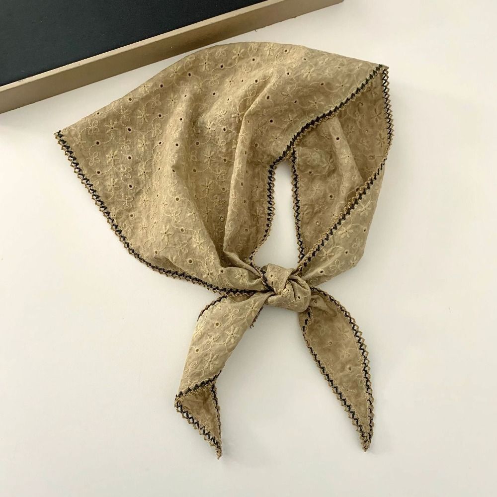 Foulard de tête triangulaire en coton doux brodé de fleurs, style vintage, confortable pour femme, idéal pour l'été