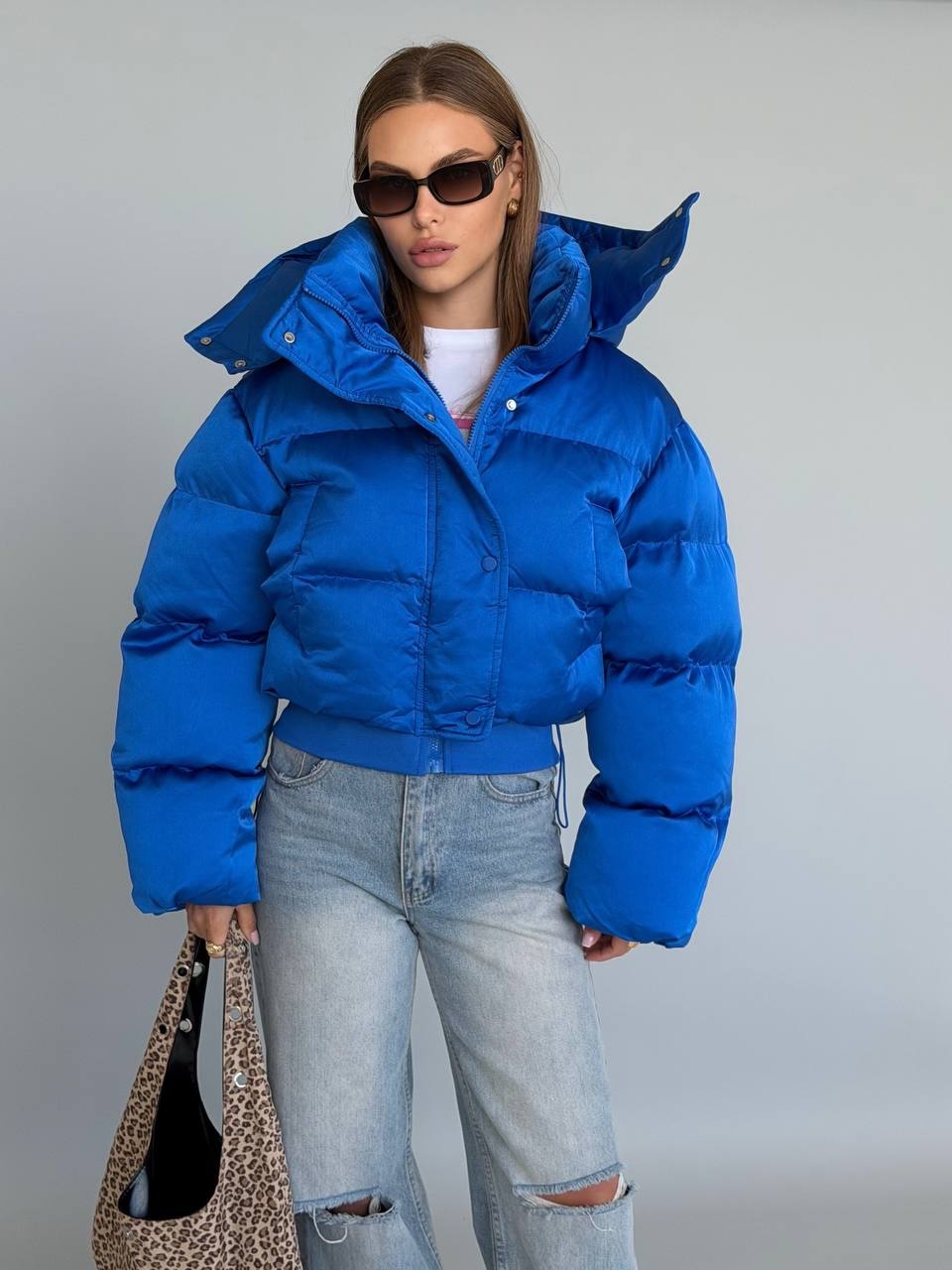 Veste courte matelassée en coton pour femme avec col Peter Pan, manches bouffantes, ourlet incurvé et grands boutons – Collection Quotidienne 2026