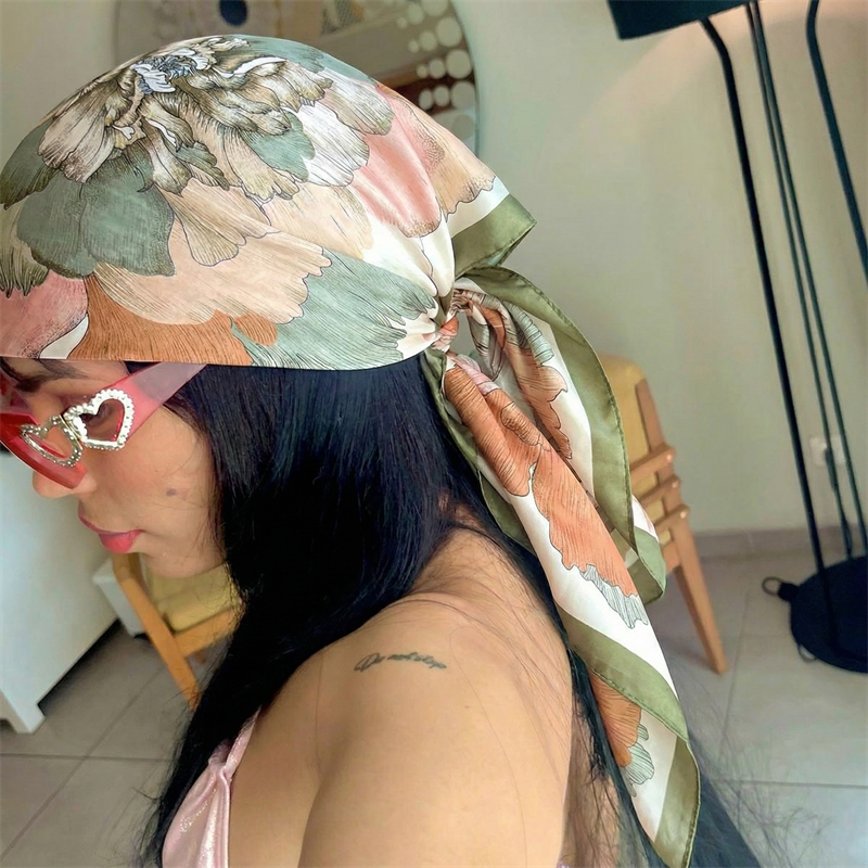 Foulard carré en soie pour femme, marque de luxe, imprimé satiné, hijab, écharpe musulmane, paréo, bandana, châle, bandeau, 90 cm