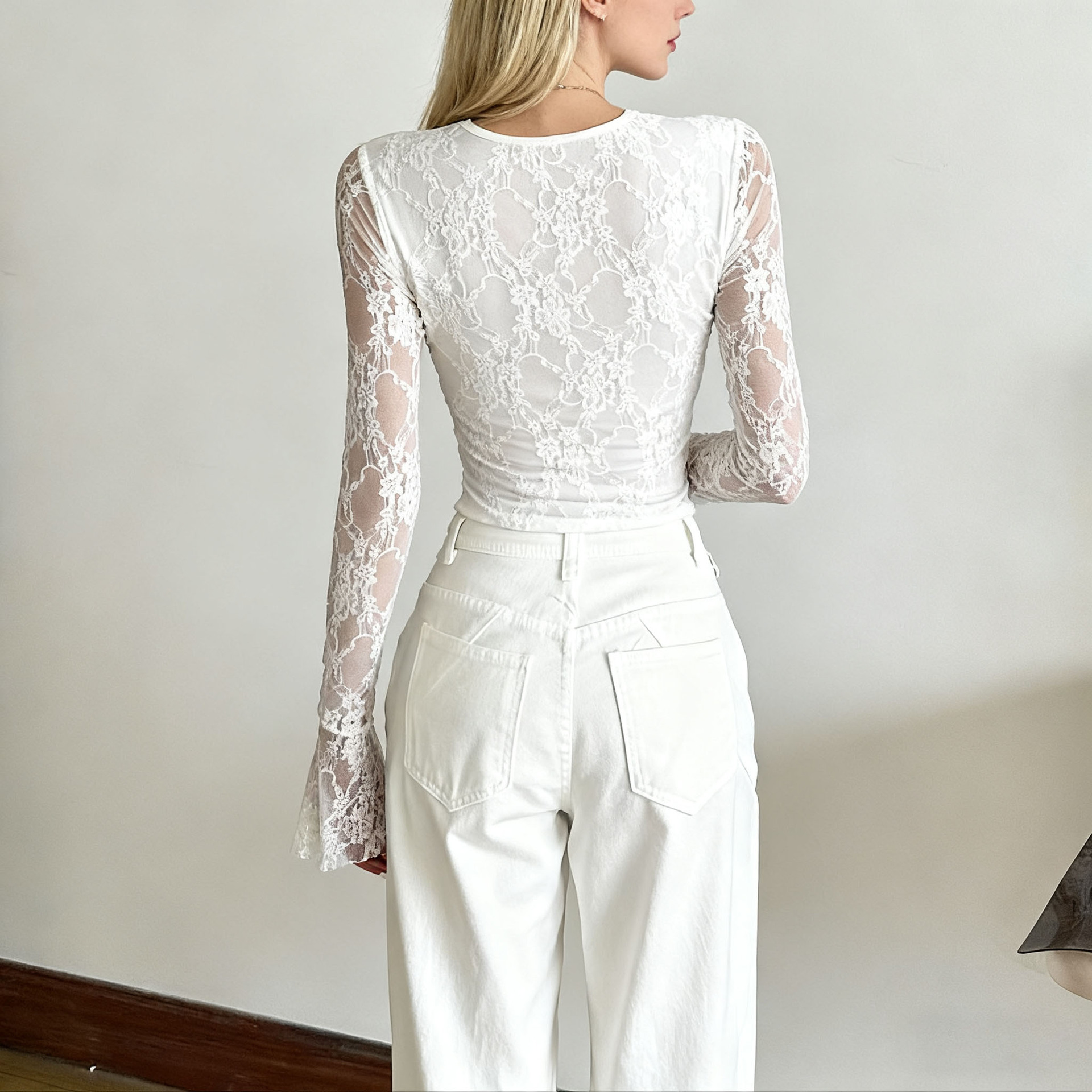 Chemise à manches longues en dentelle pour filles, douce et épicée, Design Sensation, coupe cintrée, haut court ajouré, chemise de Base transparente