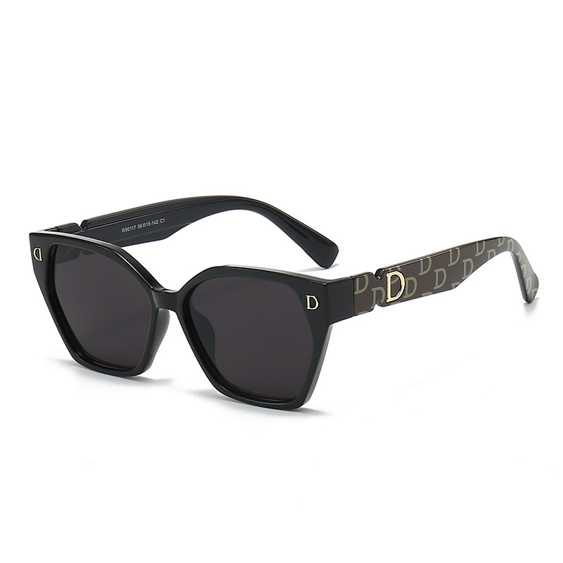 Nouvelle tendance lunettes de soleil œil de chat pour hommes et femmes personnalité senior mode miroir nouveau carré rétro lettre D haut sens conduite