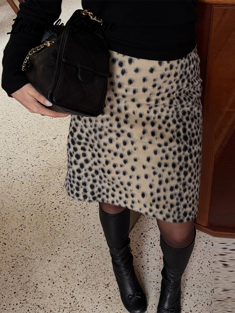 Veste courte à imprimé léopard tendance pour femmes, coupe ajustée, col rond, manches longues, veste à simple boutonnage, automne 2026, vêtement vintage pour femme, nouveauté.