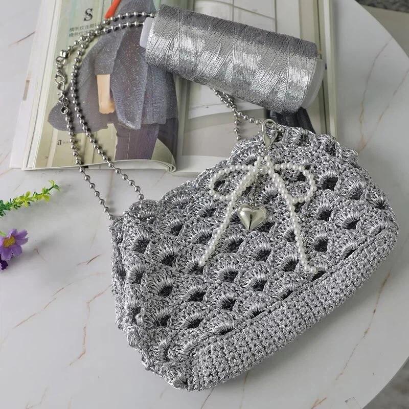 Fil à coudre fin et brillant en soie argentée, 200 mètres/rouleau, idéal pour le crochet et le tricot à la main, parfait pour les cardigans et capes d'été.