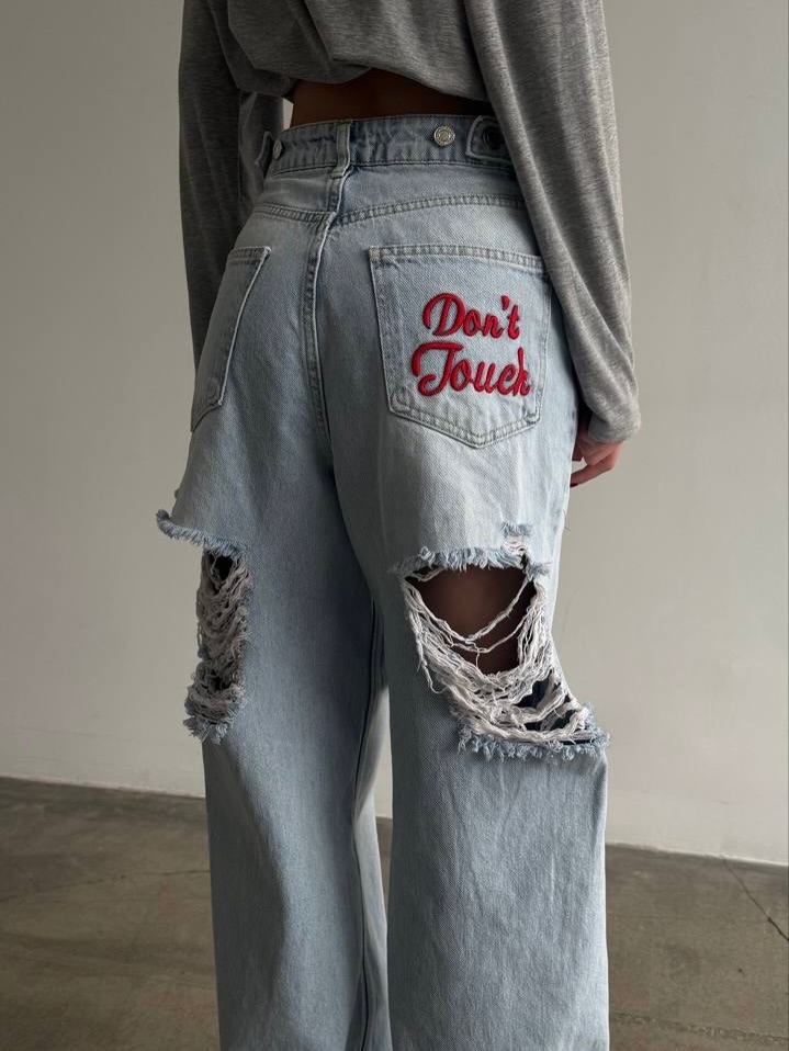 Nouveau jean rétro brodé à lettres pour femmes, taille haute, coupe droite, classique, style hip-hop, confortable, en denim stretch.