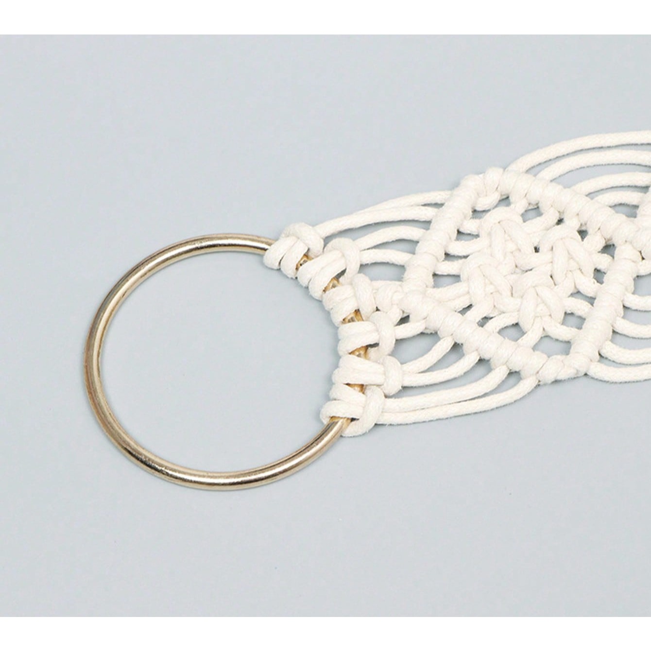 Ceinture tressée bohème ethnique pour femme avec grande boucle en O argentée, ceinture beige à pompons pour femme