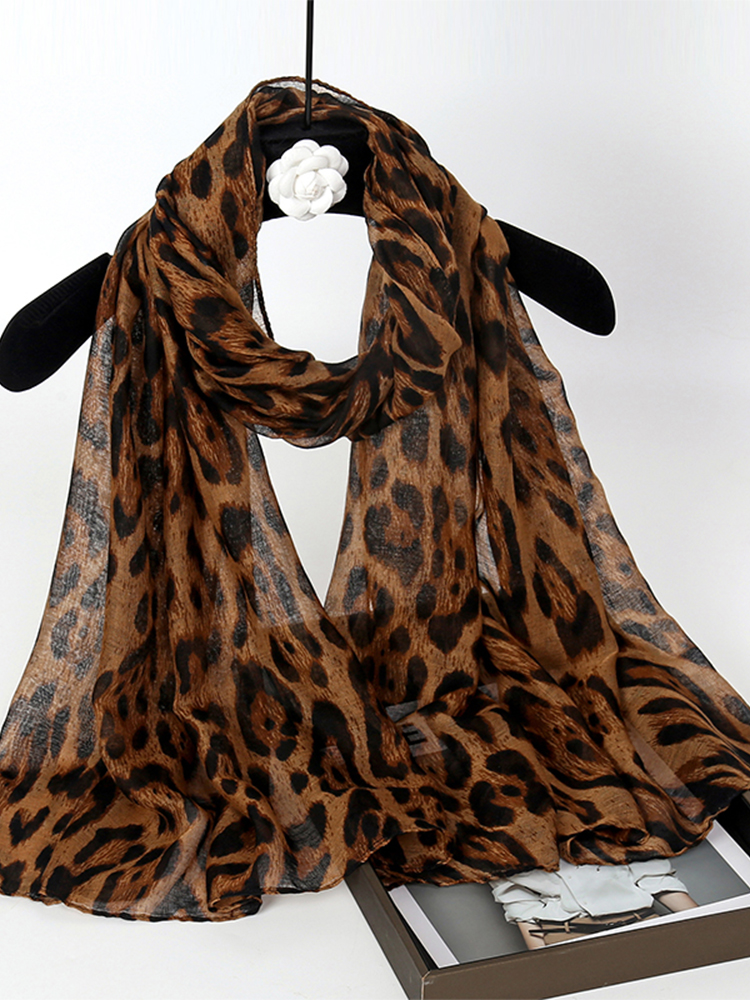 Foulard en Voile Vintage imprimé léopard pour femmes, Hijab léger, protection solaire, couverture de plage, coupe-vent, écharpe de voyage, nouvelle collection 2025