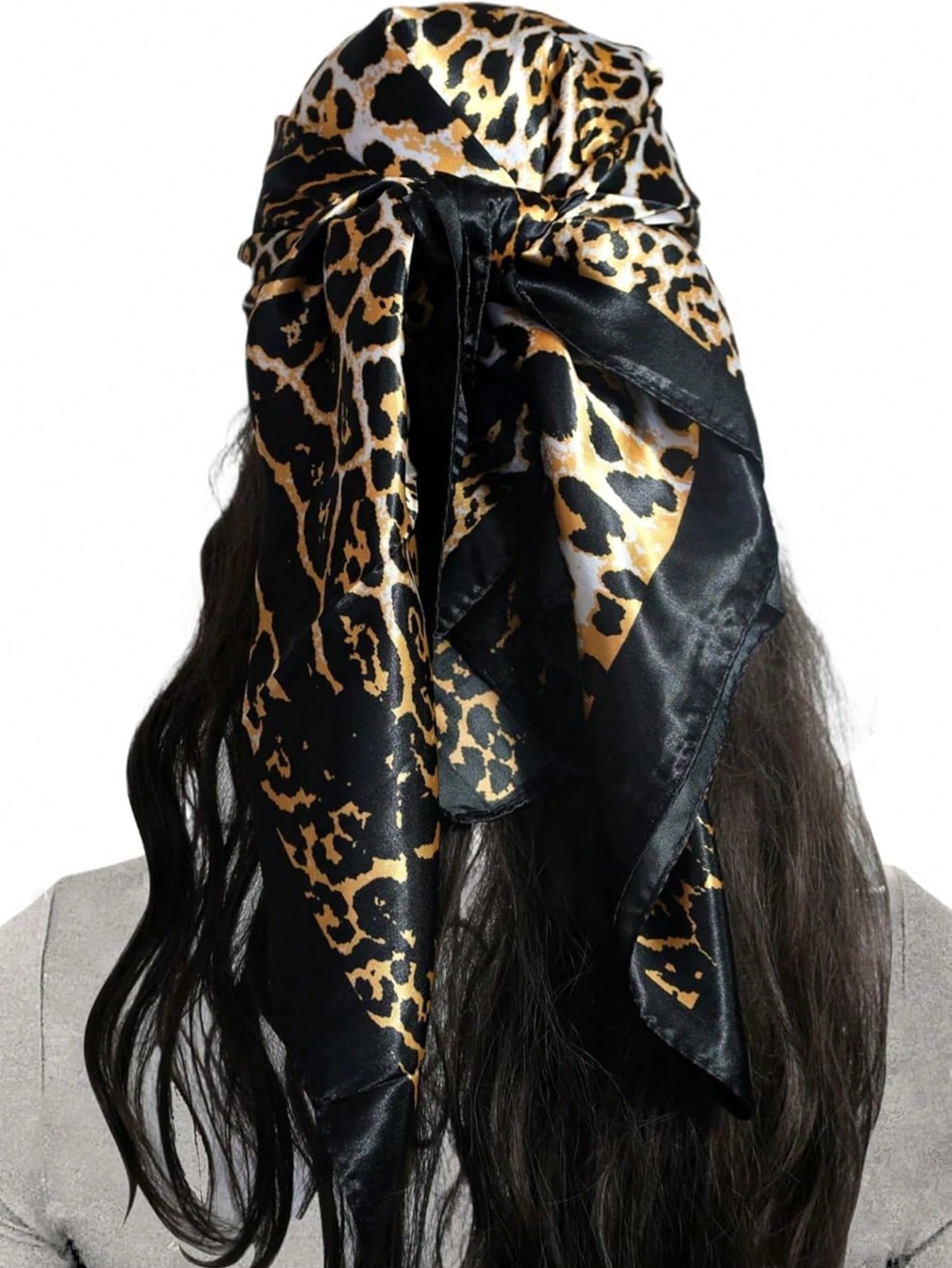 Bandana bohème pour femmes, écharpe carrée léopard, foulard décontracté pour la tête et le cou, adapté pour la nuit, pour envelopper la poitrine et dormir.