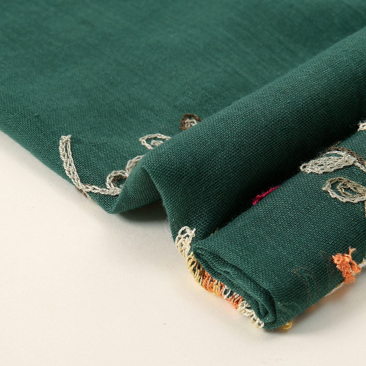 Écharpe fine en coton à fleurs pour femmes, châles brodés, foulard, hijab, étoles, crème solaire, vintage, vente en gros, nouveau