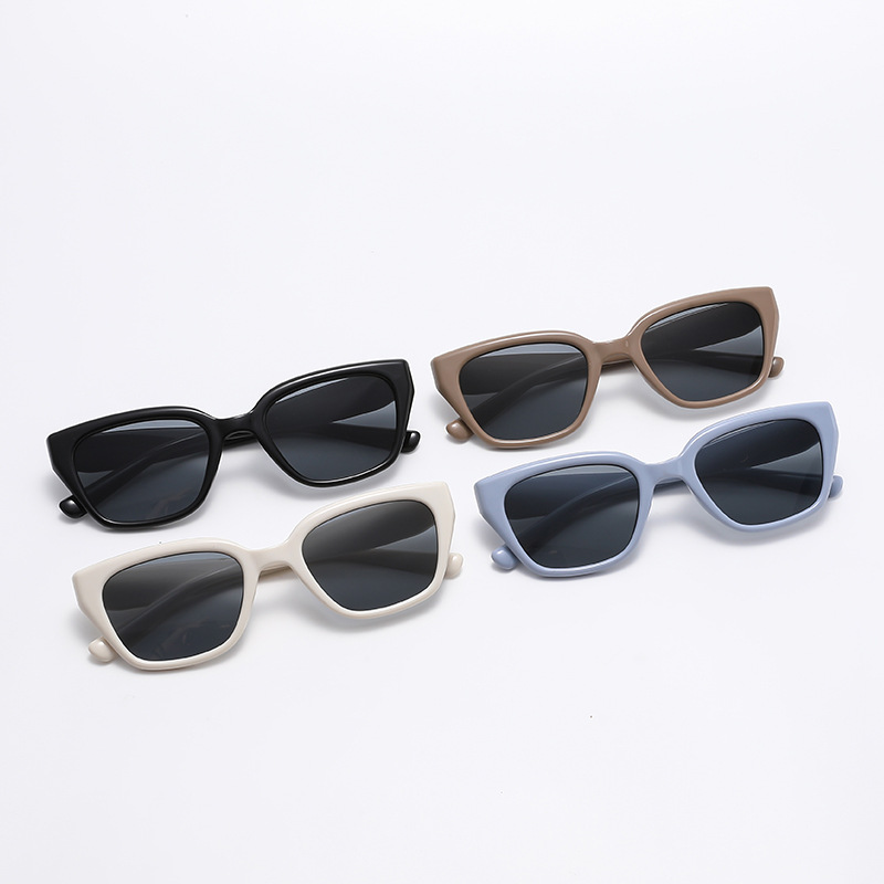 Lunettes de soleil pour femmes avec visage haut de gamme, petites lunettes Anti-uv à grande monture rétro œil de chat 2025, nouvelles lunettes de soleil 9673