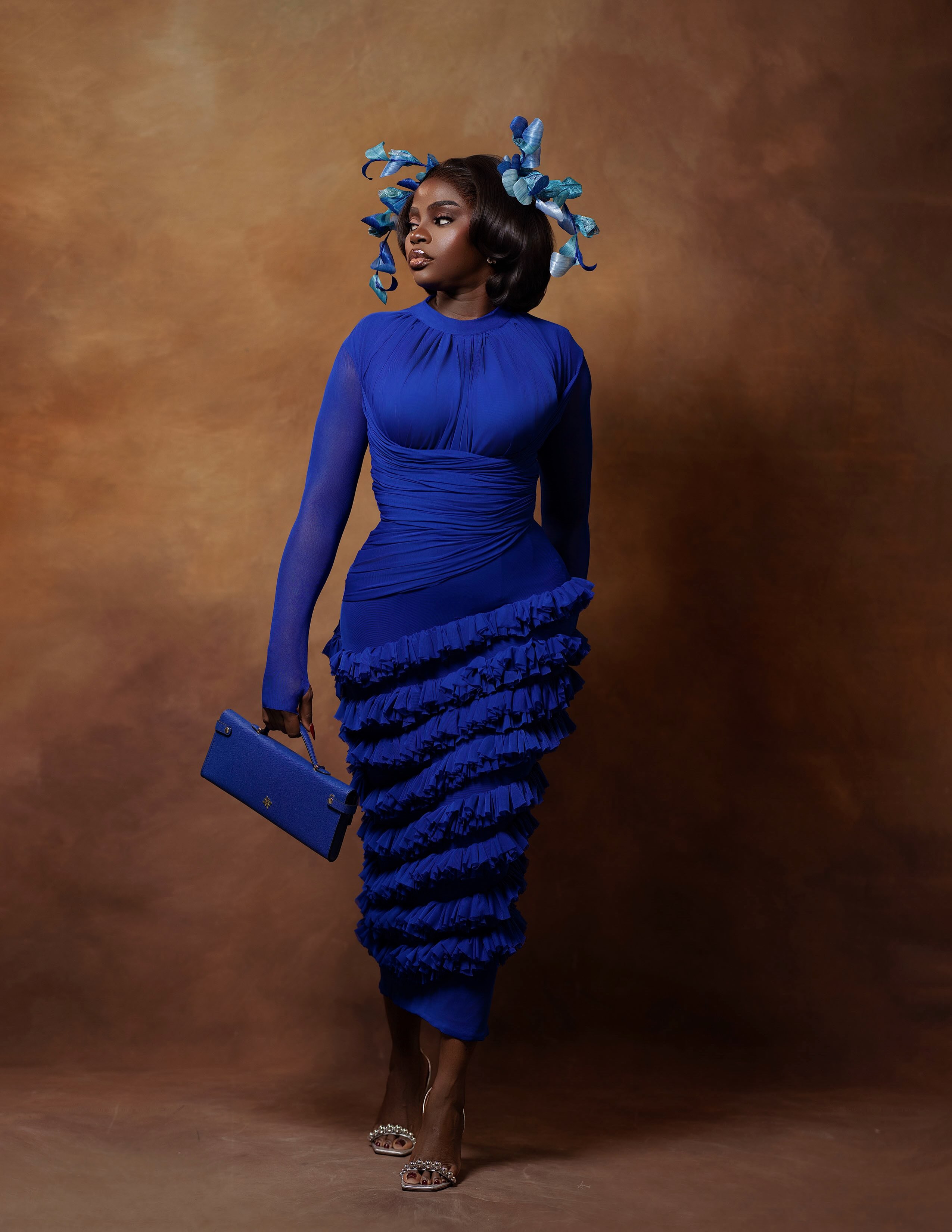 Robe moulante mi-longue bleu roi pour femme, col en V, à volants superposés, manches longues, en maille transparente, élégante pour soirée, cocktail, Aso Ebi
