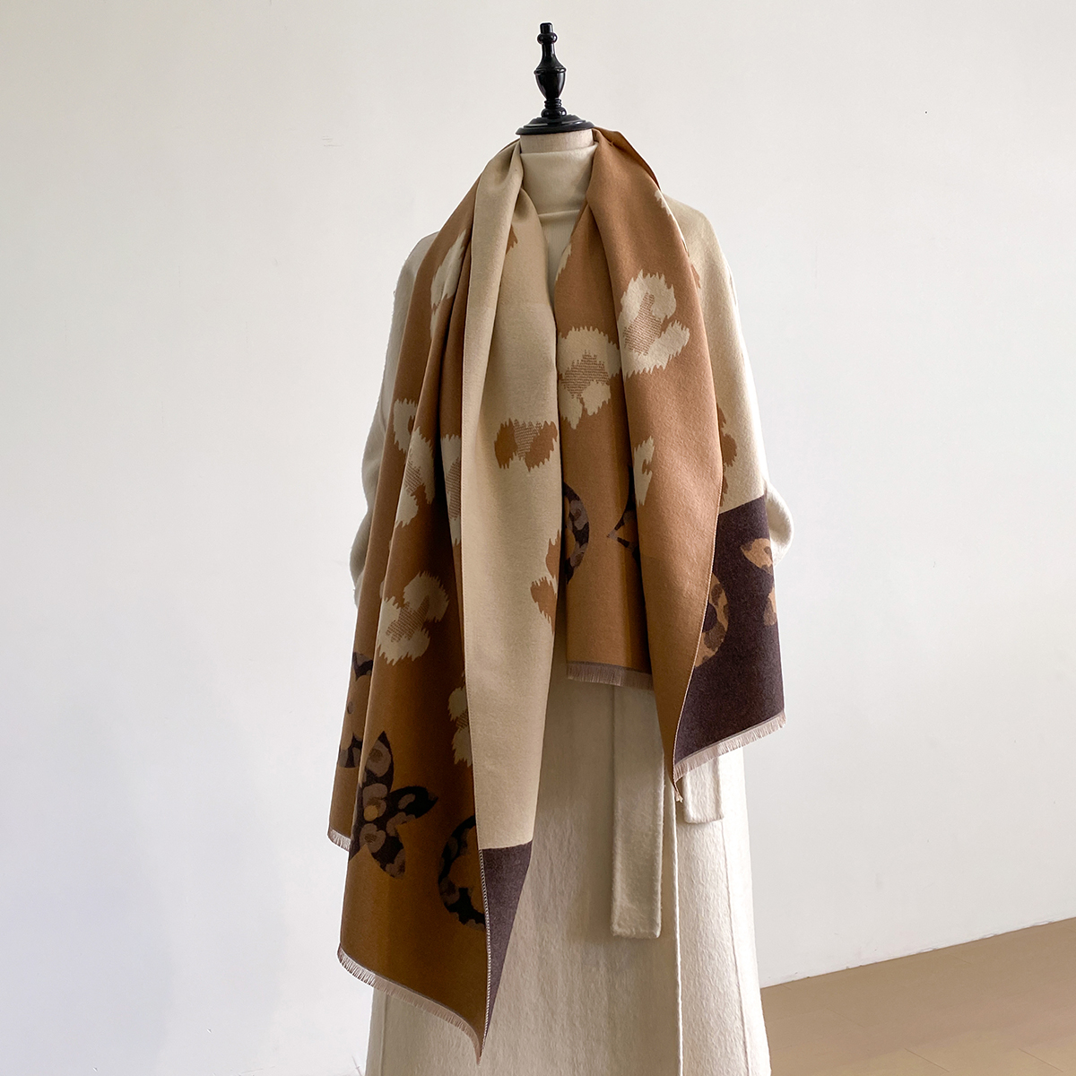 Dames élégantes Pashmina Jacquard Imitation cachemire foulards hiver épais chaud double face châle résistant au froid coupe-vent couverture écharpe
