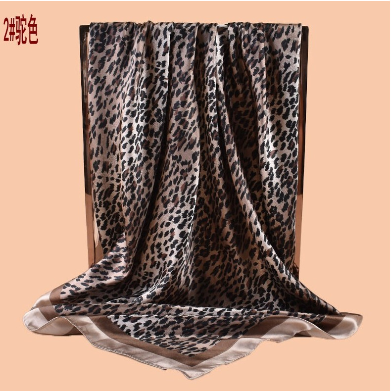 Foulard carré de luxe 90 cm en soie imprimé léopard pour femme, hijab, bandeau pour cheveux, écharpe, châle en satin, ruban, bandeau pour la tête