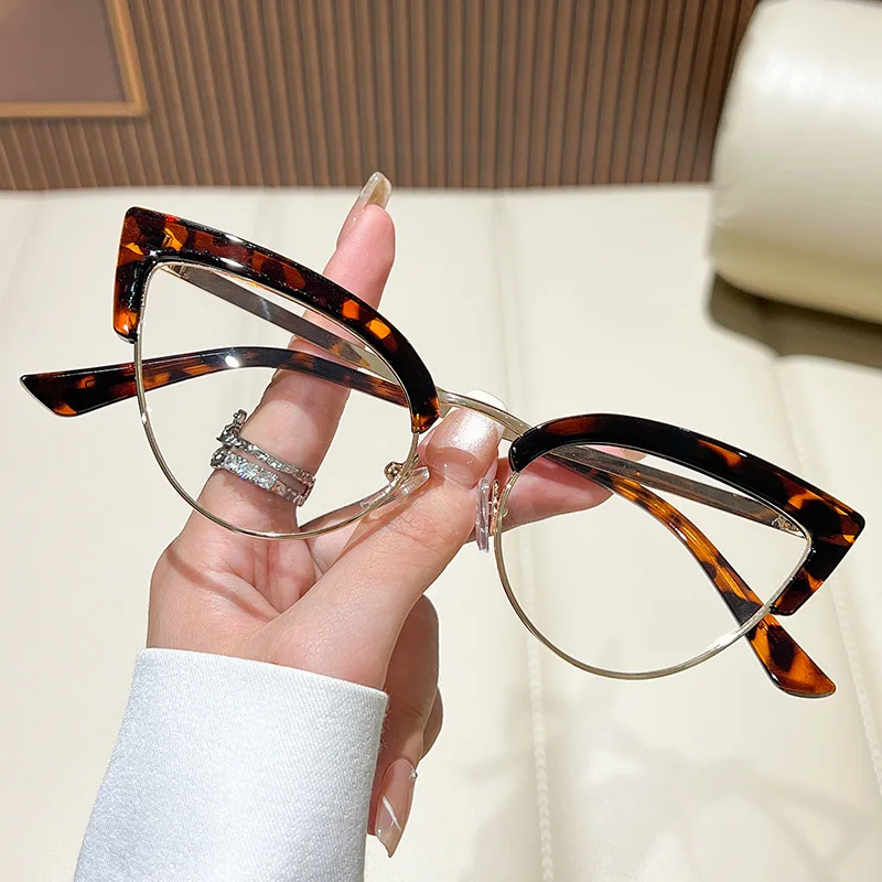 Lunettes de lecture œil de chat élégantes de luxe pour femmes, Protection des yeux HD, blocage de la lumière bleue, lunettes unisexes Ultra légères 0 à + 4.0