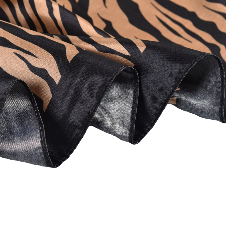 Grand Foulard Carré Simple à Motif Zèbre 18/90 Documents, Mode Européenne et Américaine, en Stock