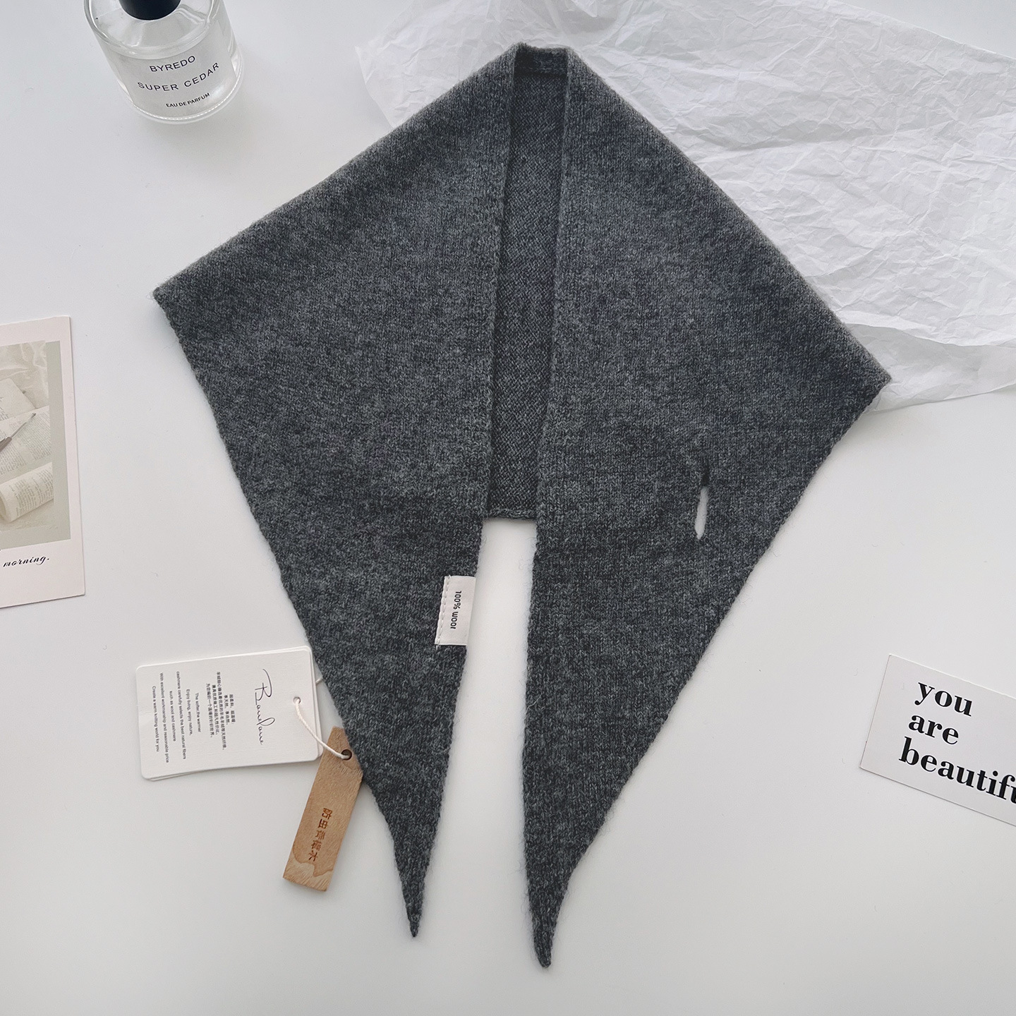 Luxe femmes 100% laine écharpe châle hiver chaud solide tricoté Triangle foulard marque de mode Bandana dame laine foulards coréen
