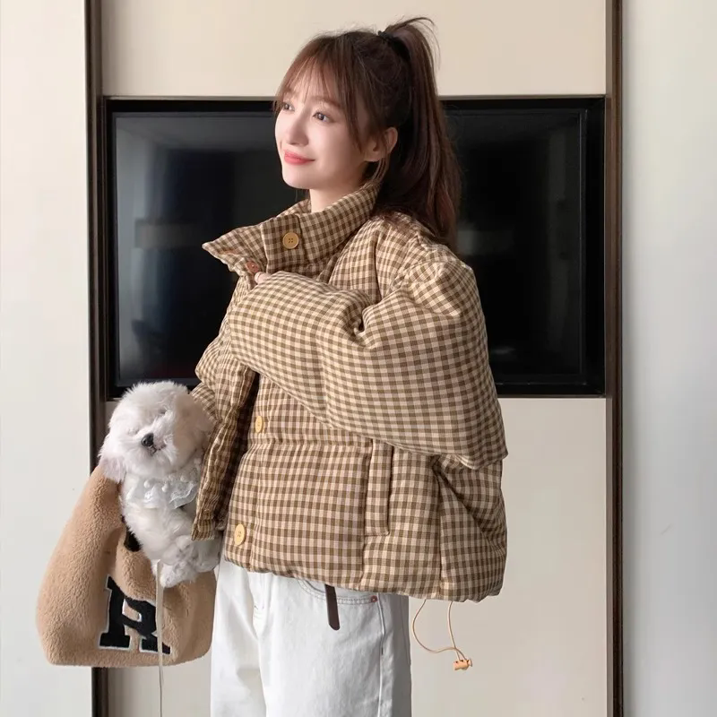 Nouvelle veste courte matelassée en coton à carreaux pour femme, version coréenne épaissie, col montant, style manteau duveteux