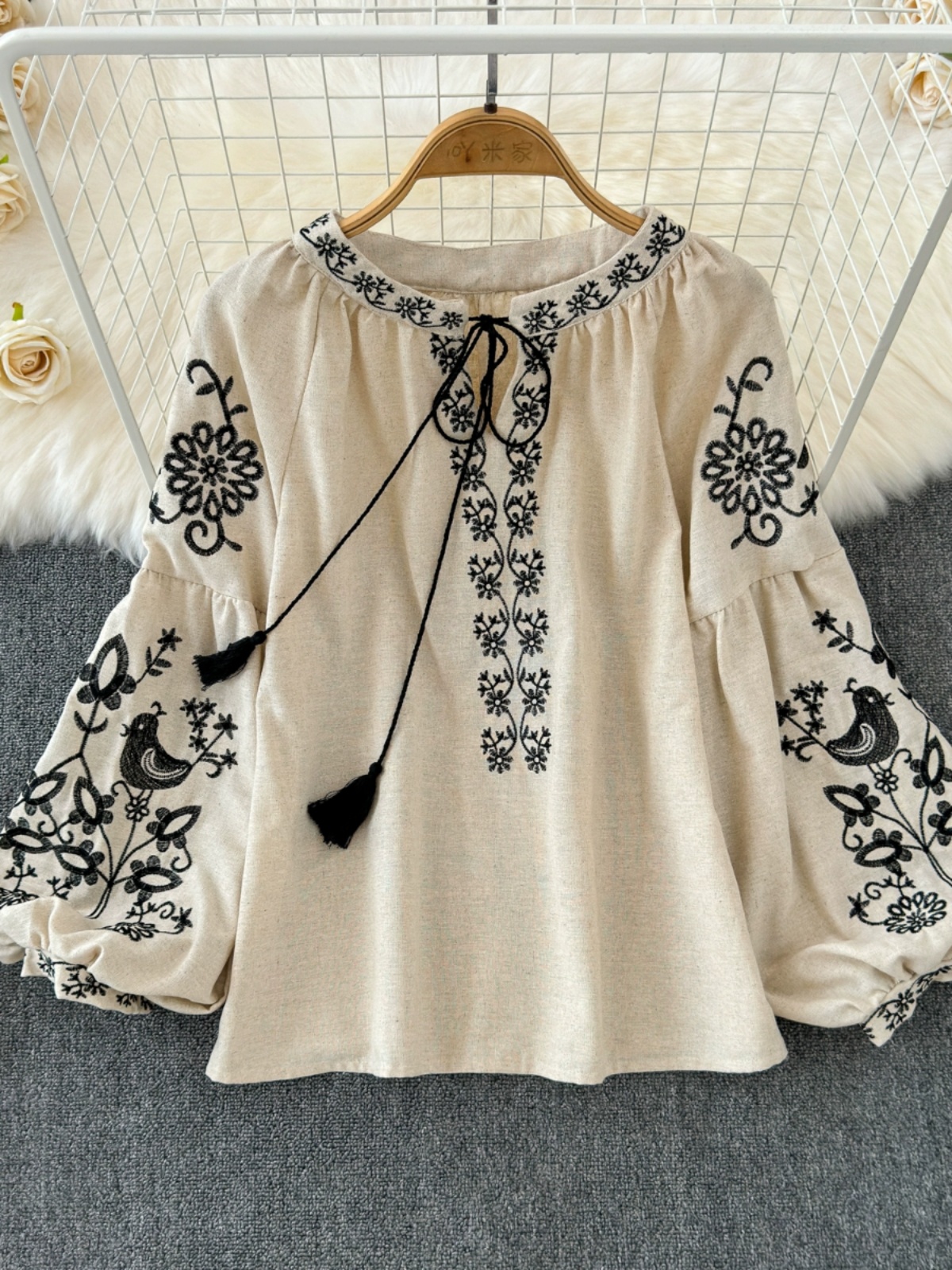Boho été Blusas De Mujer à lacets col rond manches bouffantes broderie florale femme Blusas Femininas décontracté tout-puissant hauts livraison directe