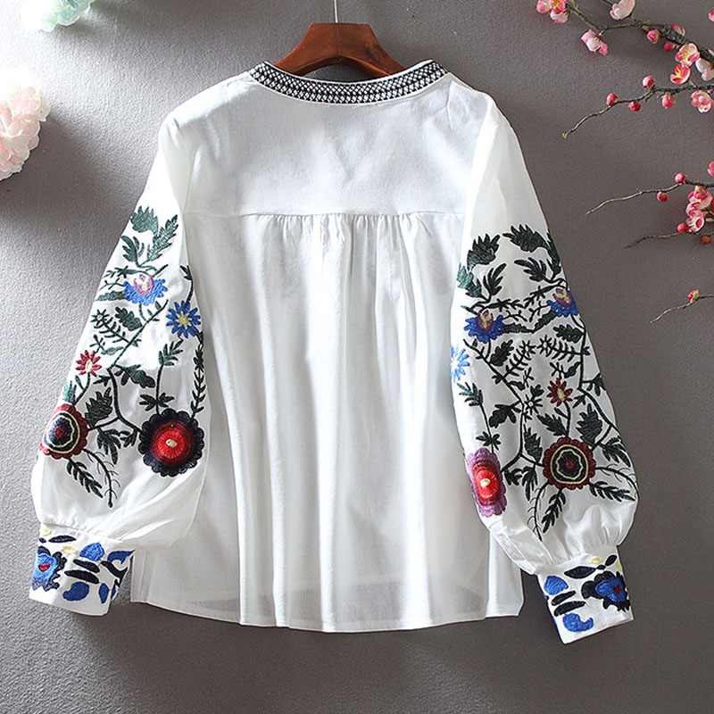 Chemisier rétro pour femmes, Style National brodé à lacets, pompon, col en v, manches lanternes, hauts amples assortis avec tout, Blusa féminine A21