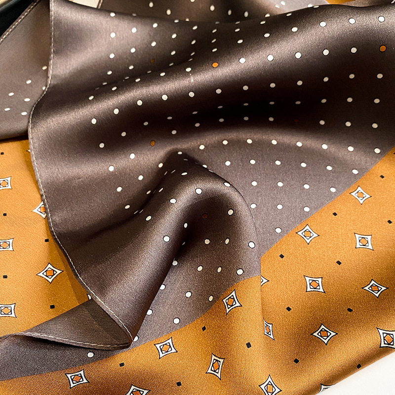Foulard carré en soie de marque de luxe pour femmes, châles et enveloppes de bureau, petits cheveux, Hijabs, Foulard pour dames, 70x70cm, 2023