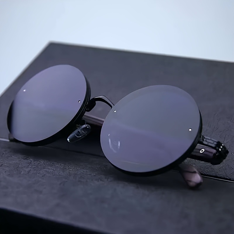 1 paire de lunettes rondes rétro, design grain de bois, monture en alliage noir, verres PC durables