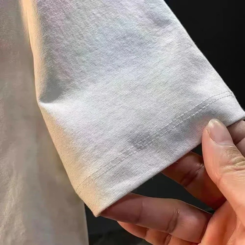 La dernière chemise à manches courtes imprimée 100 % classique et ample, de haute qualité, convient aux hommes et aux femmes.