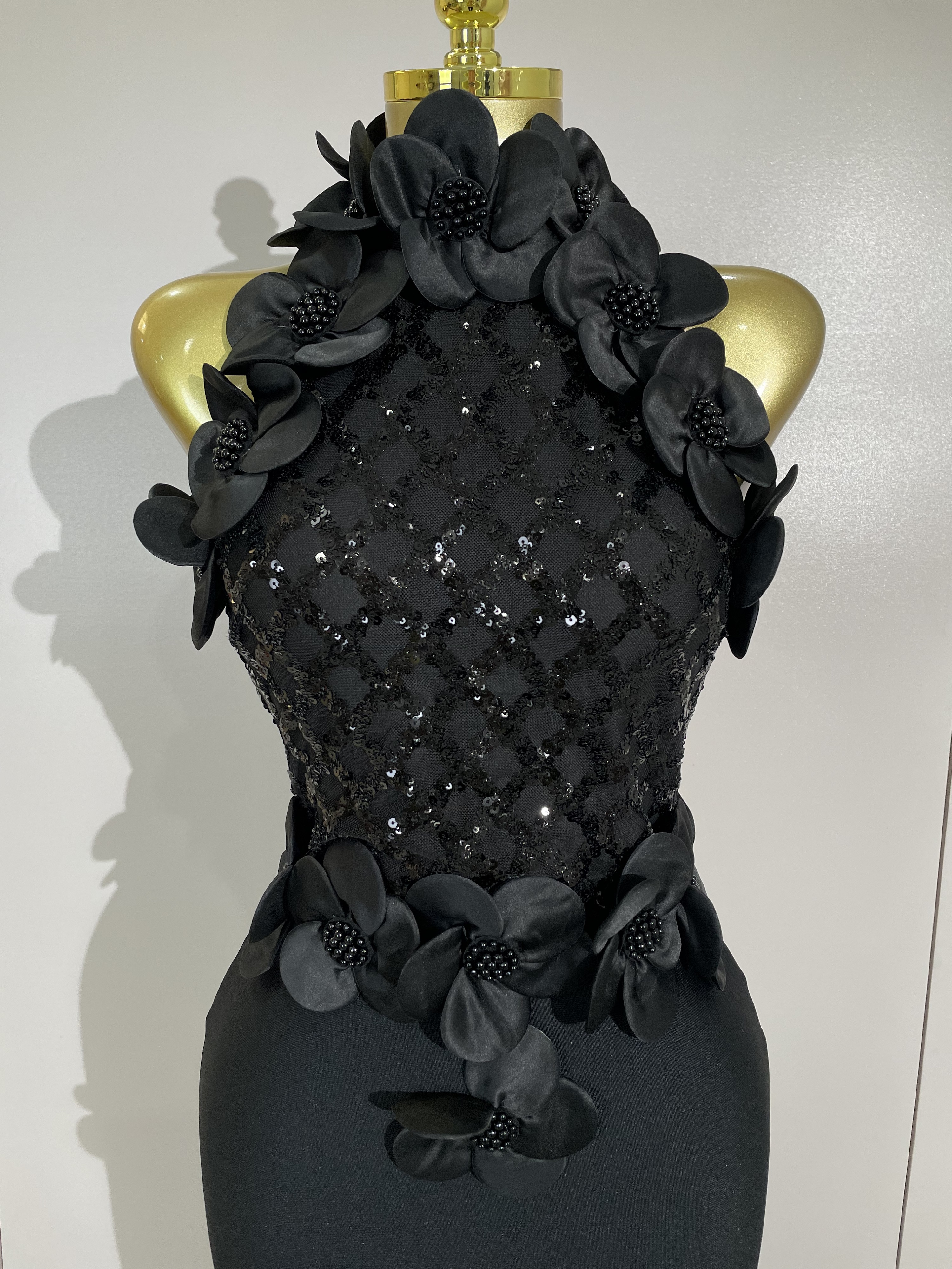 Robes de soirée d'anniversaire de haute qualité, noires et rouges, ornées de fleurs perlées, en maille patchwork, longues, style bandage, pour célébrités, bal de promo, soirée et club