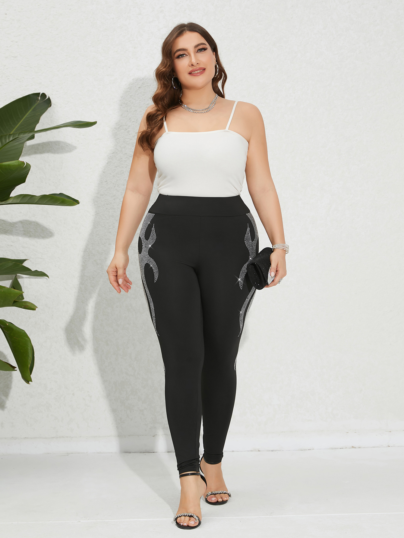 Leggings tendance grande taille pour femmes, avec motif de flamme en strass, tissu tricoté à haute élasticité, pantalon élégant et confortable